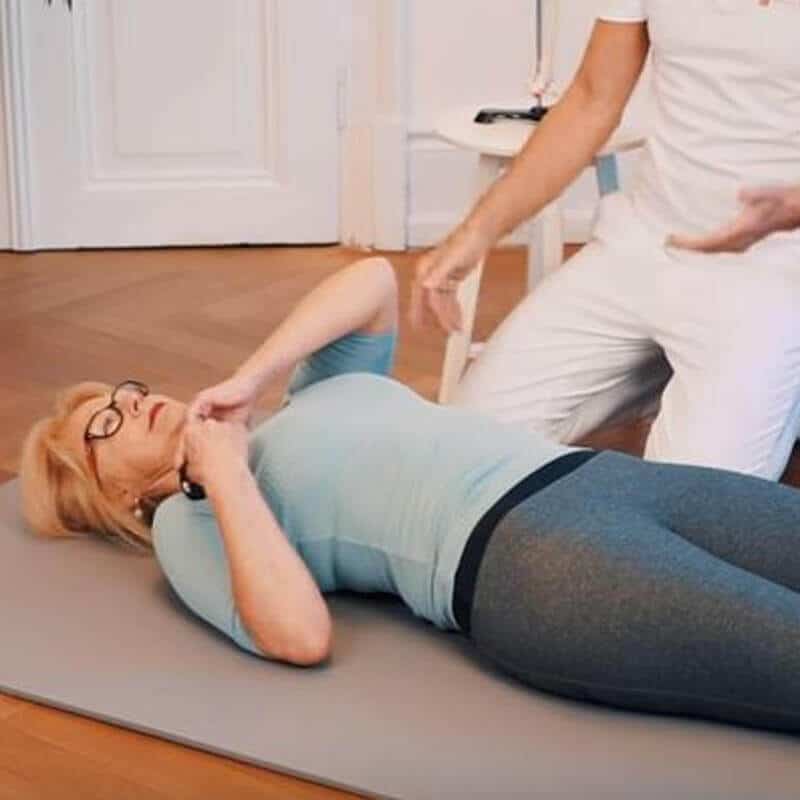 Exercise against shoulder pain 3